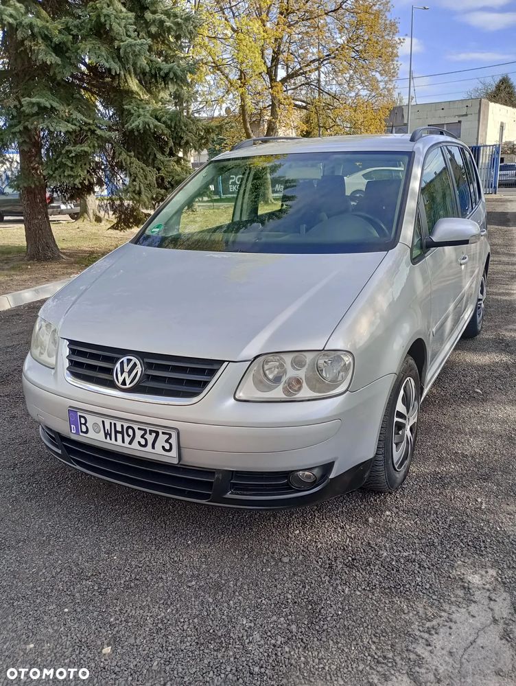 Volkswagen Touran - 3