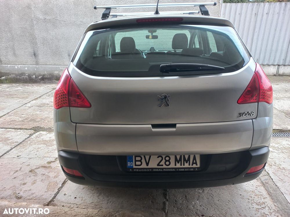 Peugeot 3008 1.6 HDI Confort Pack - 6