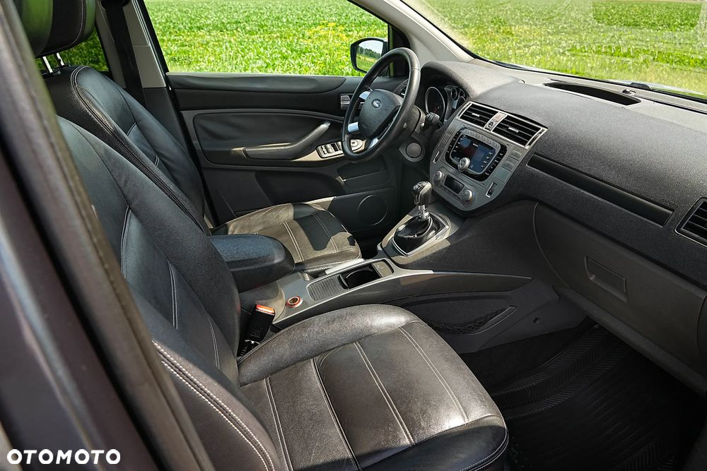 Ford Kuga 2.0 TDCi 4x4 Titanium - 22