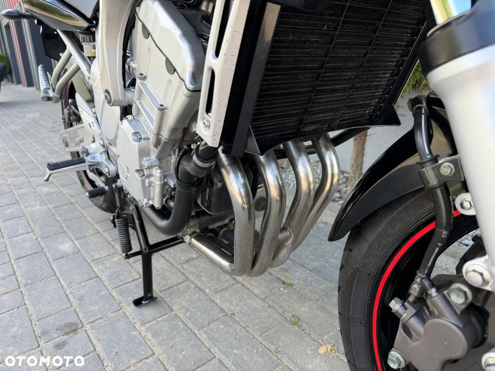 Yamaha FZ - 18