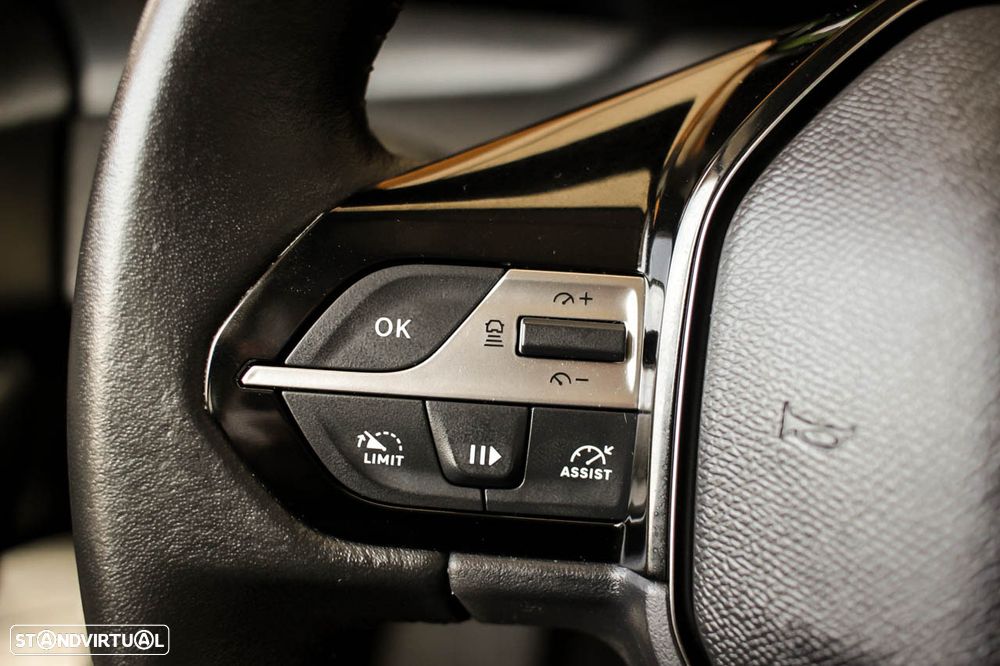 Peugeot e-308 156 Allure - 18