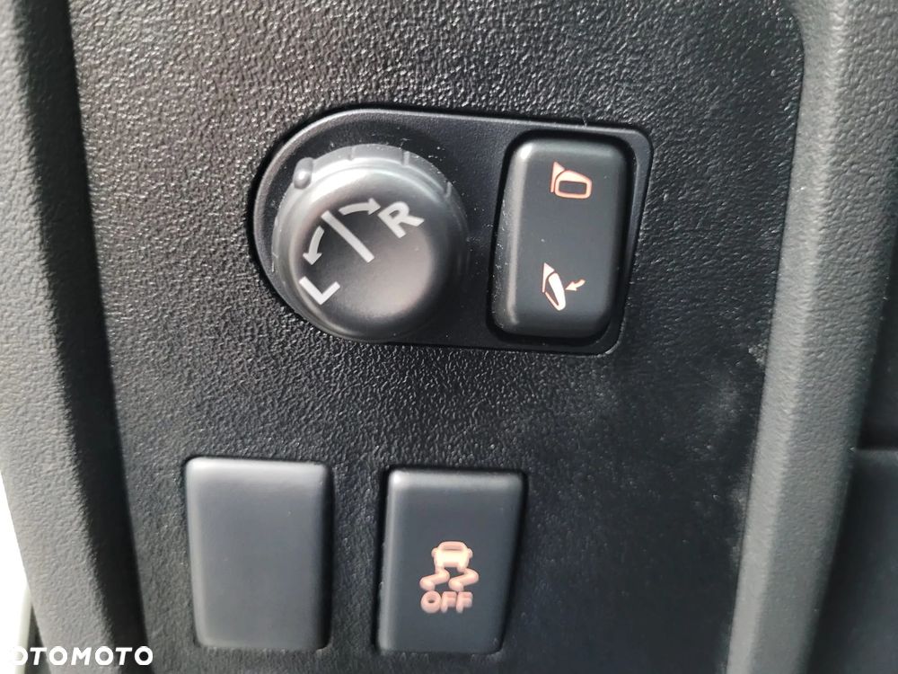 Nissan Qashqai 2.0 4x4 Tekna - 27