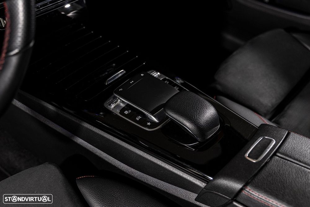 Mercedes-Benz A 250 e AMG Line - 22