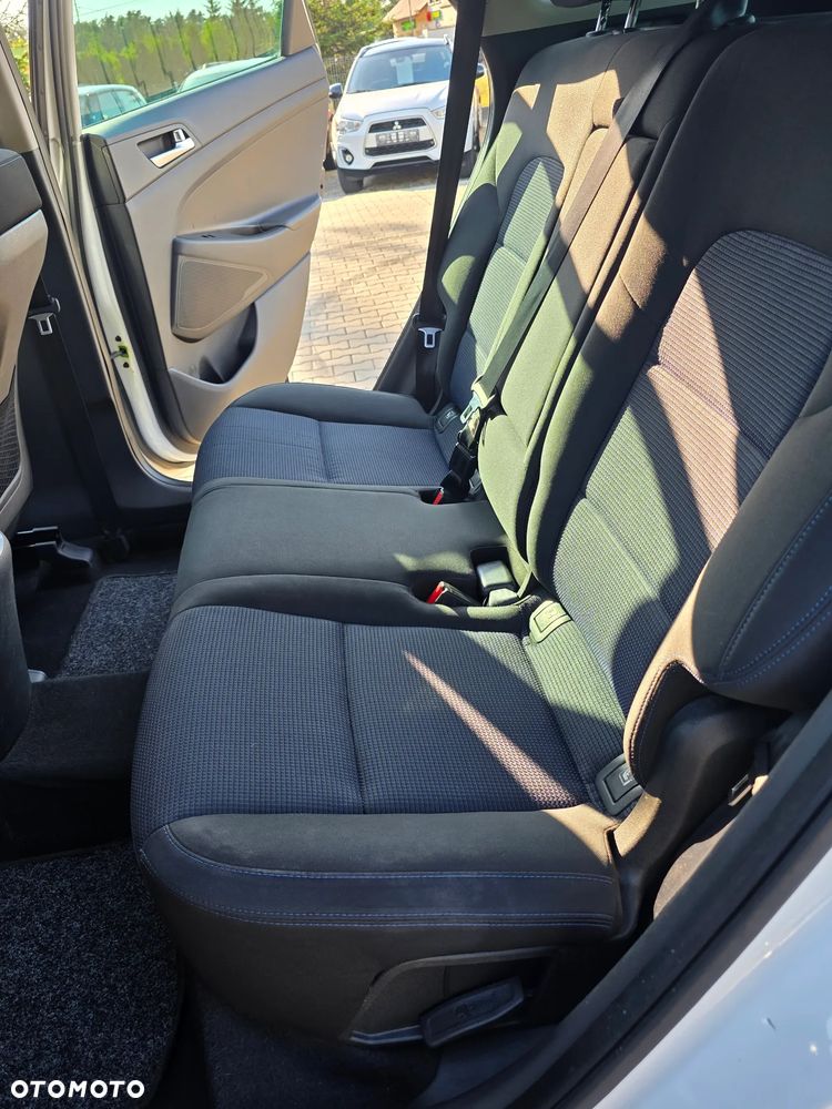 Hyundai Tucson 1.7 CRDI BlueDrive Comfort 2WD - 17
