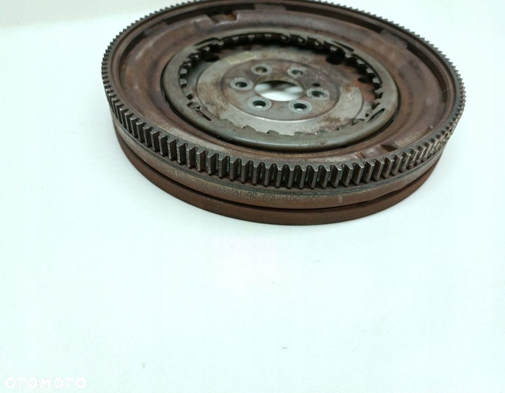 KOŁO DWUMASOWE VW TOURAN II 1.6 TDI DSG 03L105266ED - 4