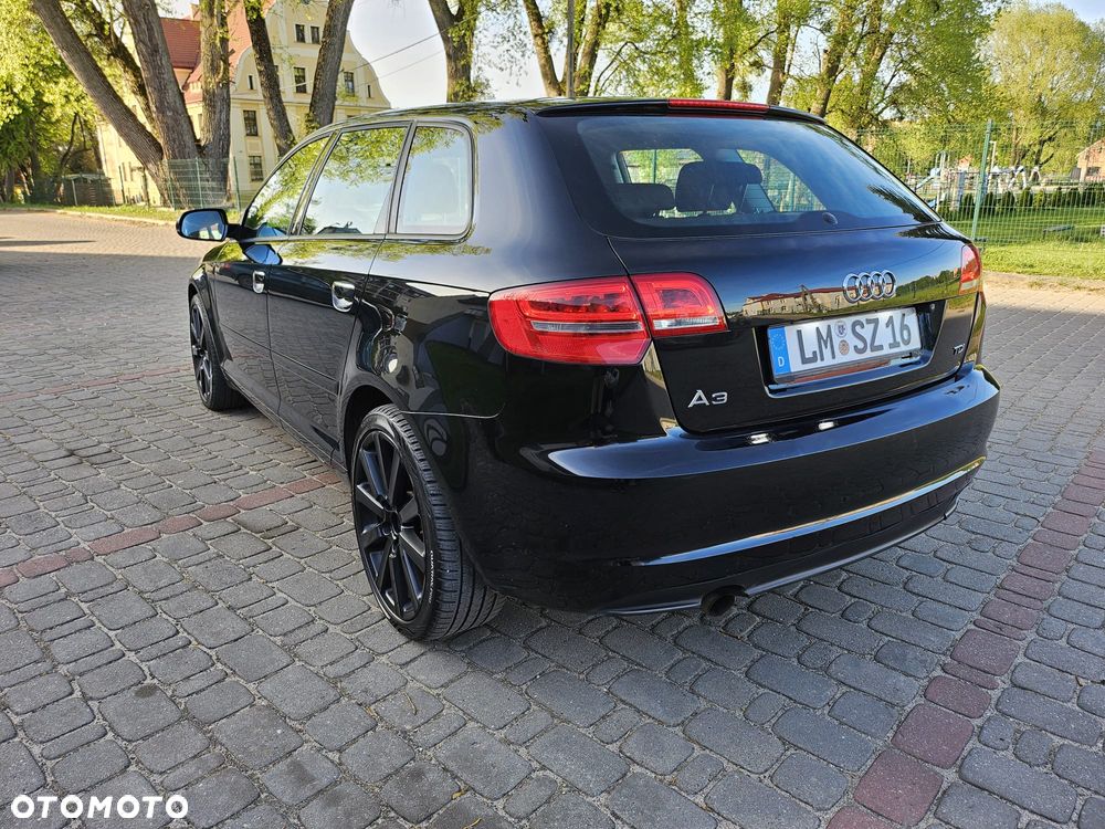 Audi A3 Sportback 2.0 TDI DPF Attraction - 4