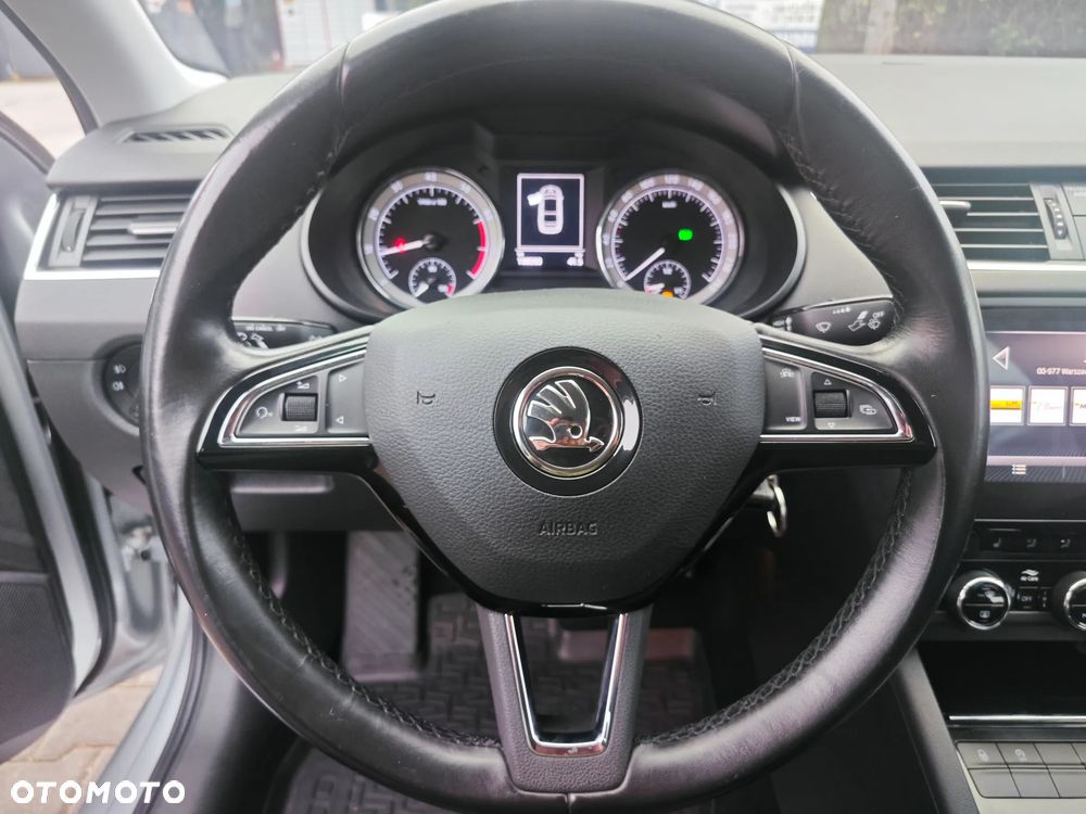 Skoda Octavia 2.0 TSI 4x4 Style DSG - 26