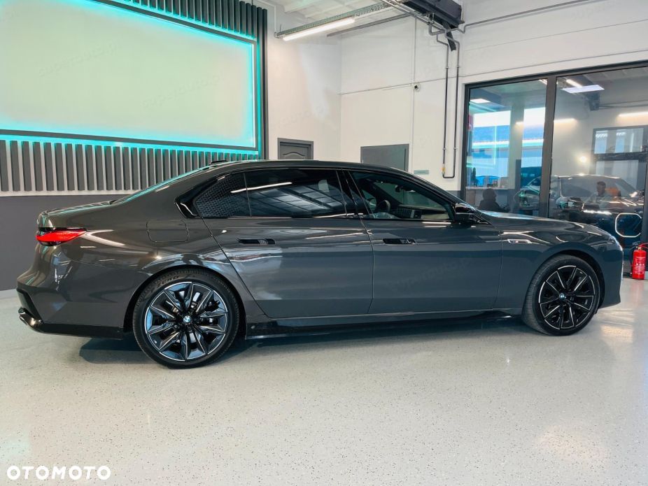 BMW Seria 7 - 4