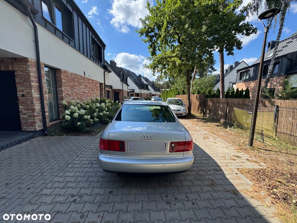 Audi A8 2.8 Quattro Tiptronic - 10