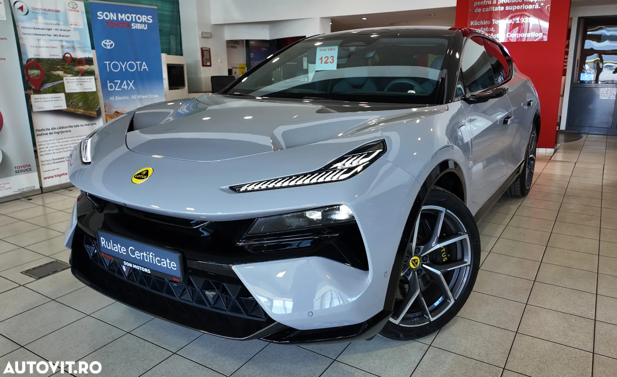 Lotus Eletre 900 Sport Carbon - 3