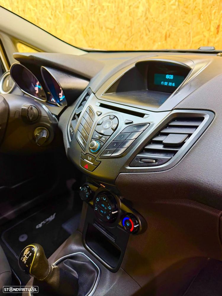 Ford Fiesta 1.5 TDCi Trend - 12