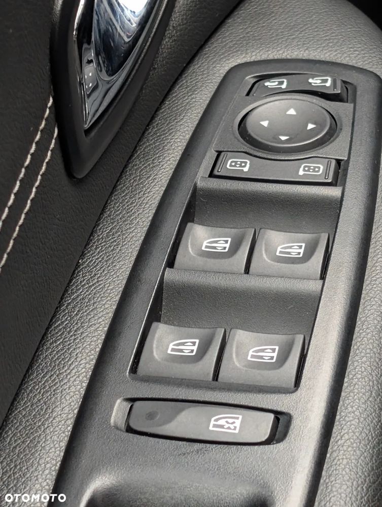 Renault Scenic 1.5dCi TomTom Edition EDC - 16