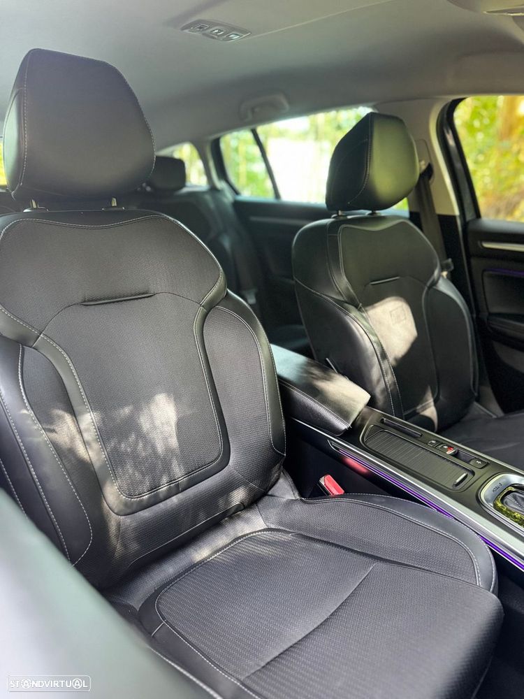 Renault Mégane Sport Tourer - 26