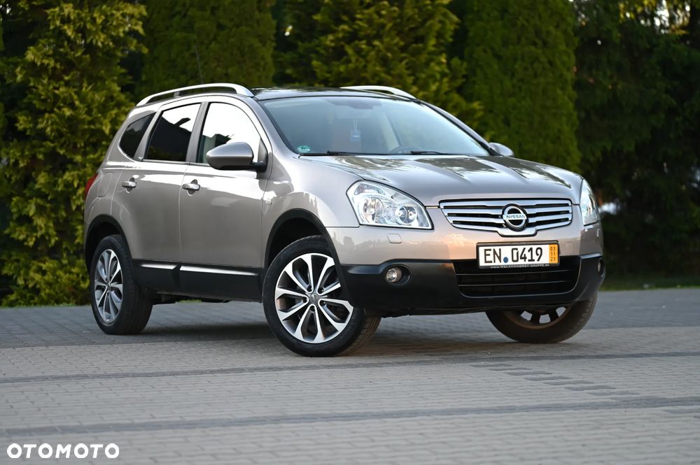 Nissan Qashqai+2 2.0 4x4 Tekna Premium - 4