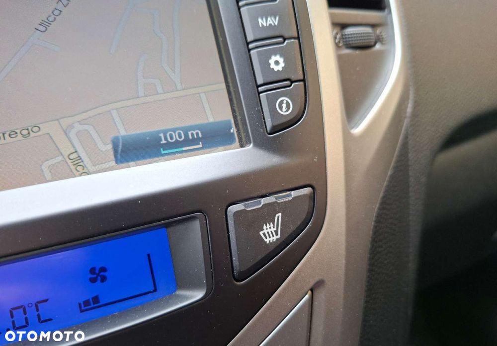 Hyundai ix20 - 34