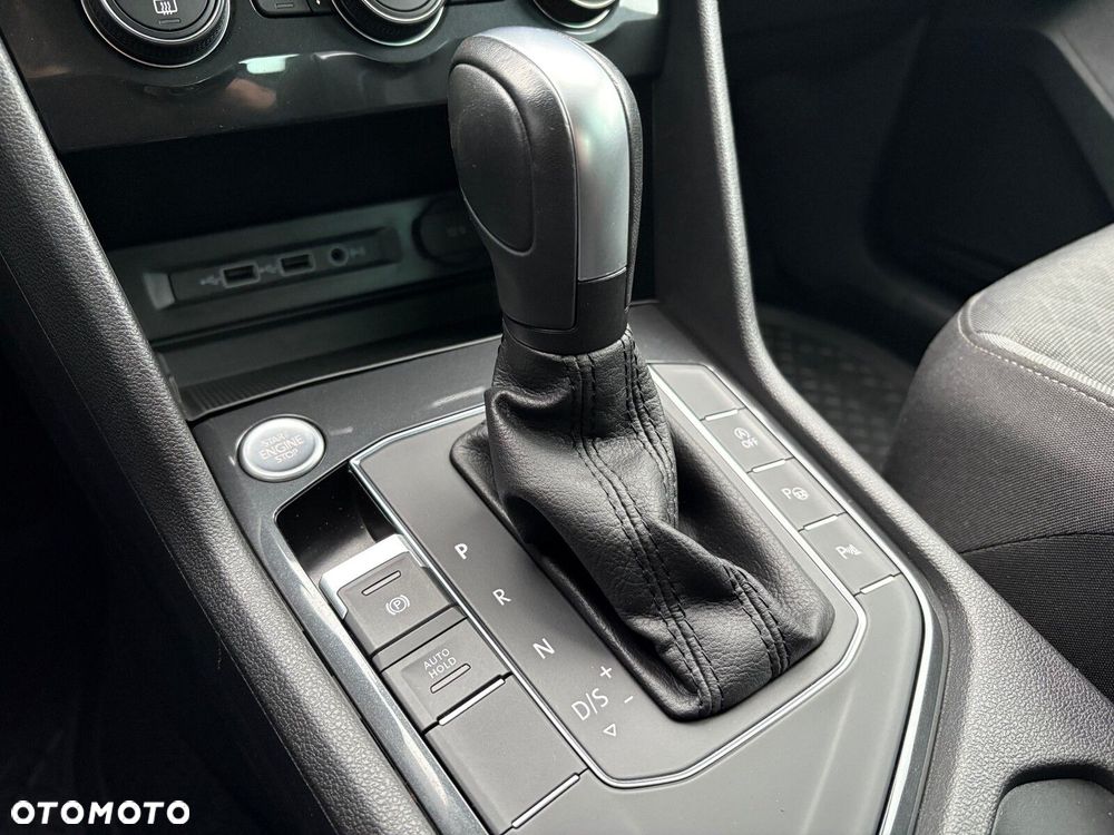 Volkswagen Tiguan - 26