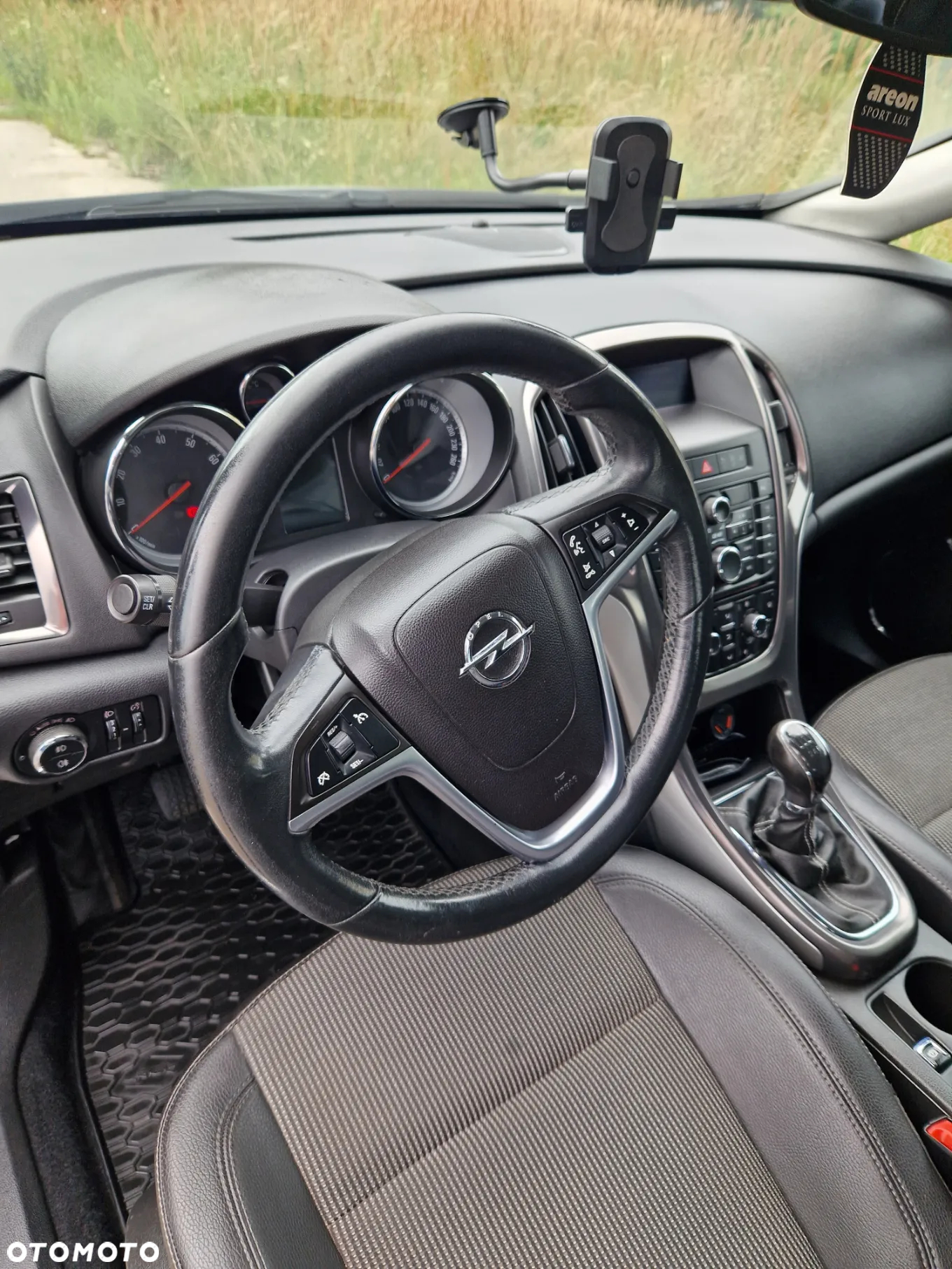 Opel Astra IV 1.4 T Cosmo - 18