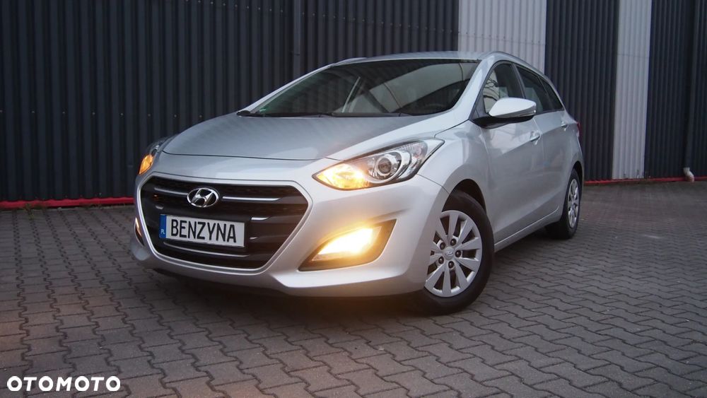 Hyundai i30 1.4 Family - 17