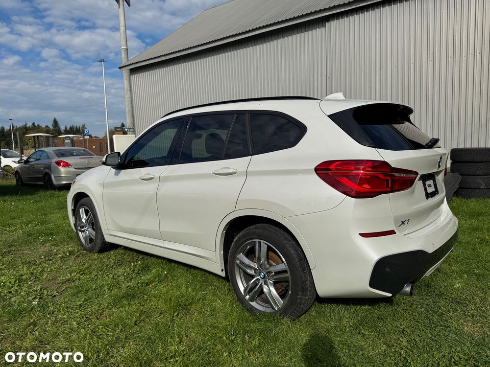 BMW X1 xDrive28i - 38