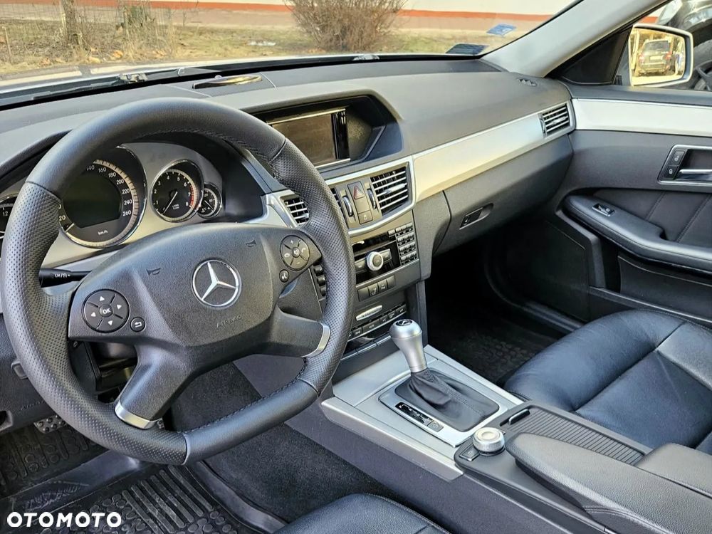 Mercedes-Benz Klasa E - 18