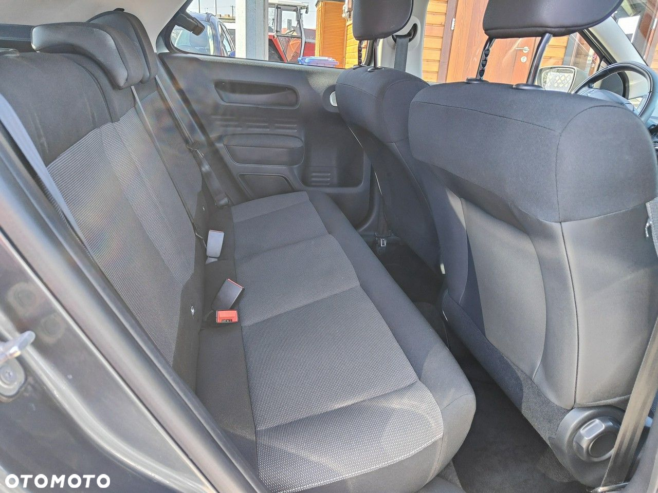 Citroën C4 Cactus - 24