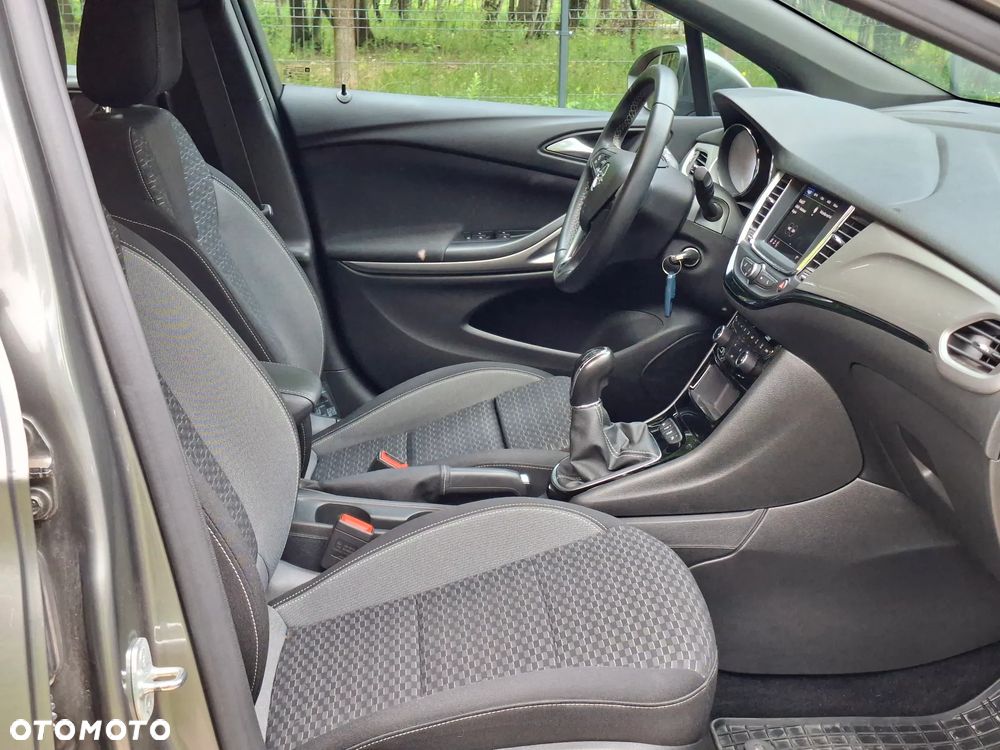 Opel Astra 1.2 T S&S - 12