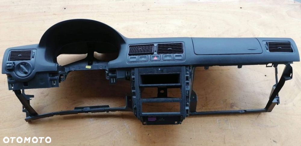 Volkswagen golf IV  konsola tapicerka  słupek plastik Bora - 1