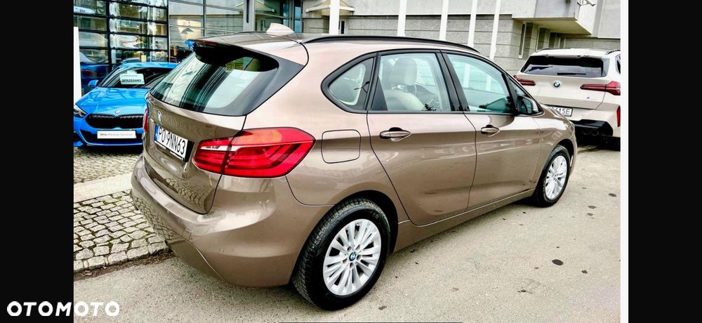 BMW Seria 2 218i - 12