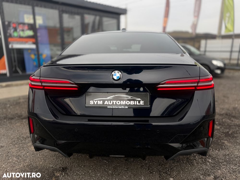 BMW Seria 5 520d xDrive AT MHEV - 31