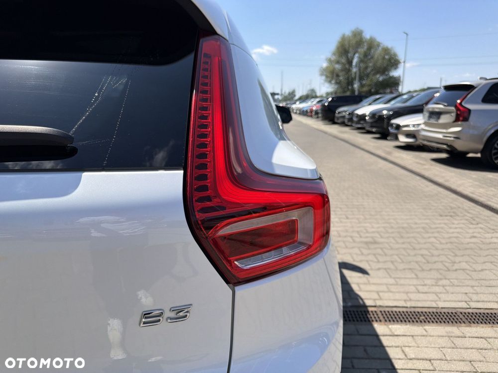 Volvo XC 40 - 32