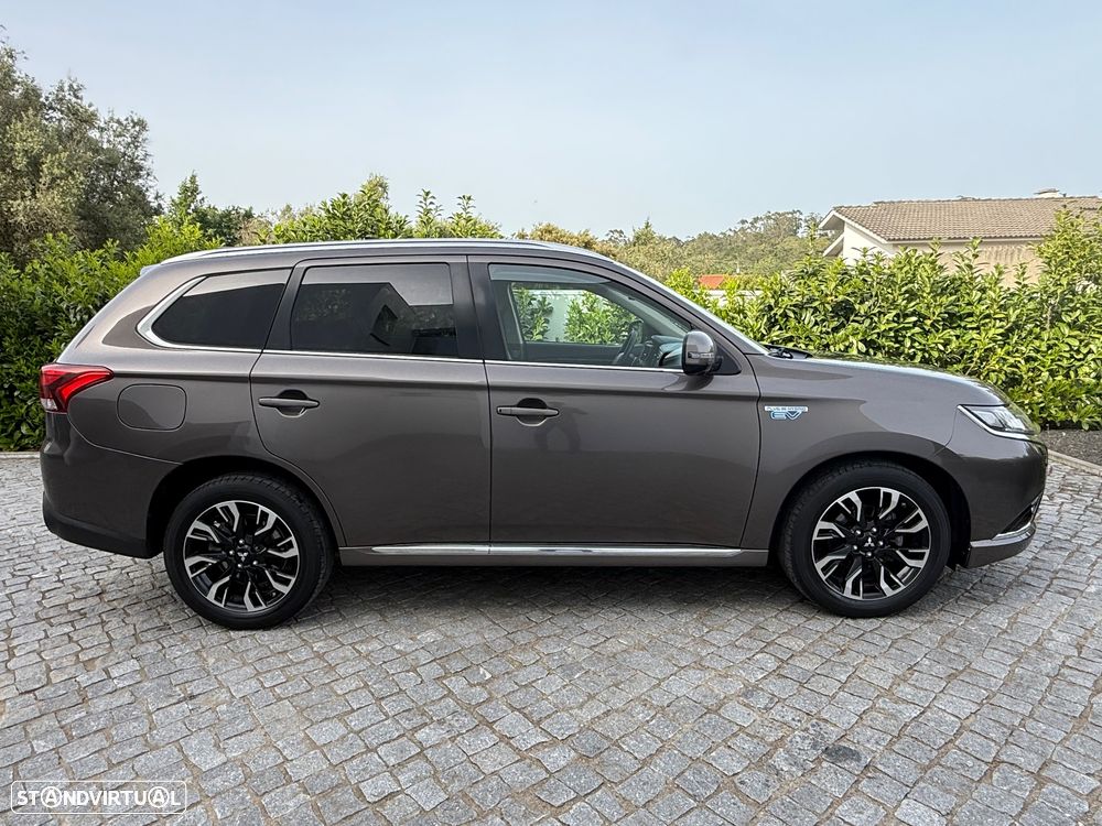 Mitsubishi Outlander 2.0 Instyle Navi - 15