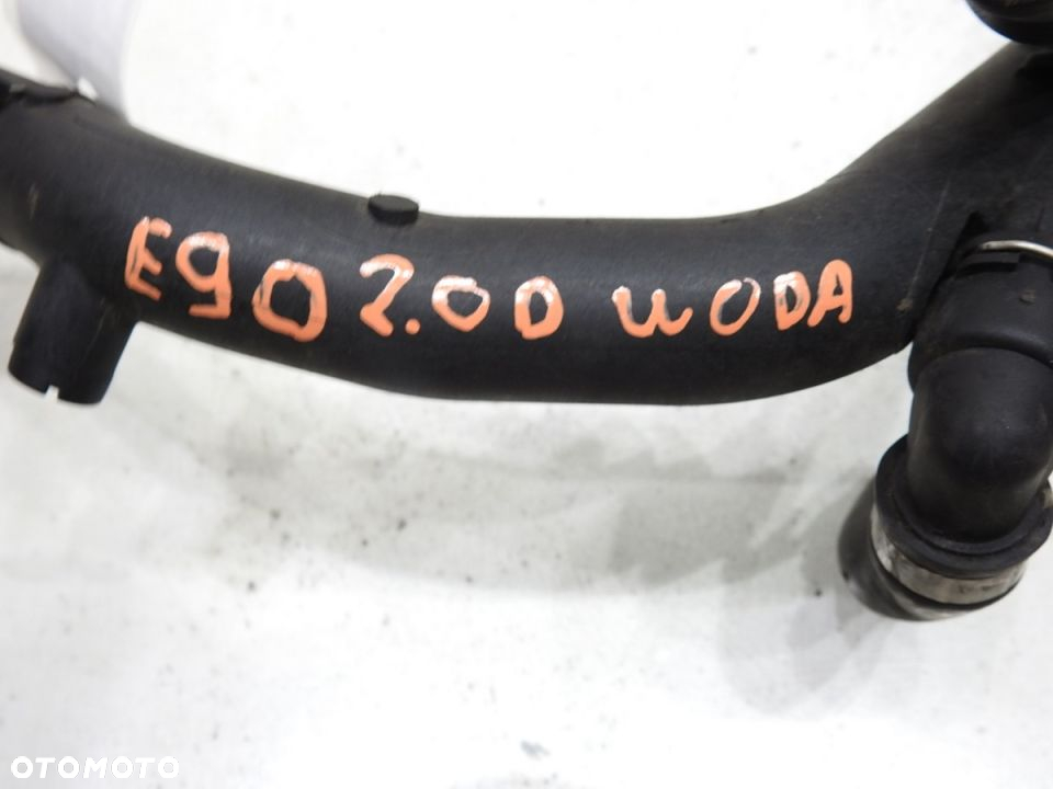 WĄŻ RURA RURKA PRZEWÓD WODY BMW 3 E90 2.0 D - 8