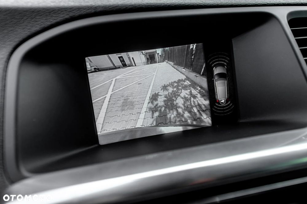 Volvo V60 D5 Geartronic Kinetic - 29