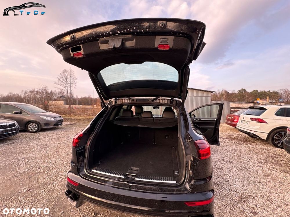 Porsche Cayenne Diesel Platinum Edition - 40