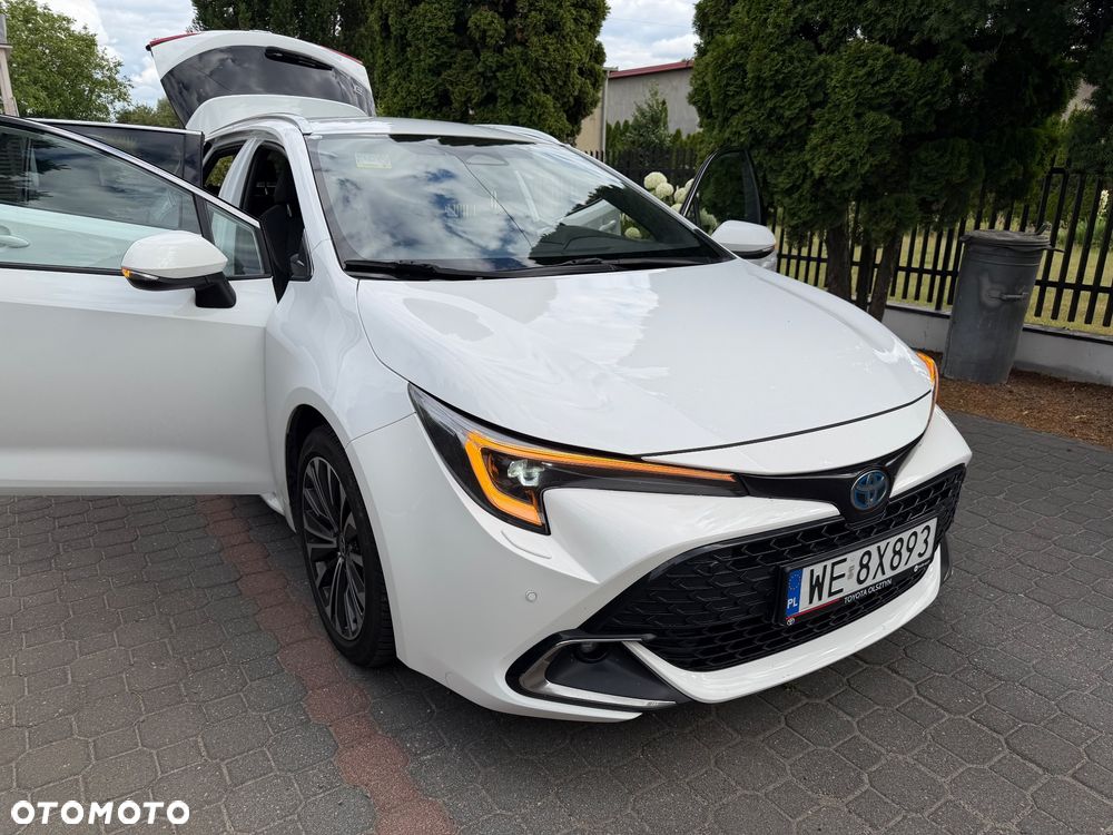 Toyota Corolla 1.8 Hybrid Executive - 29