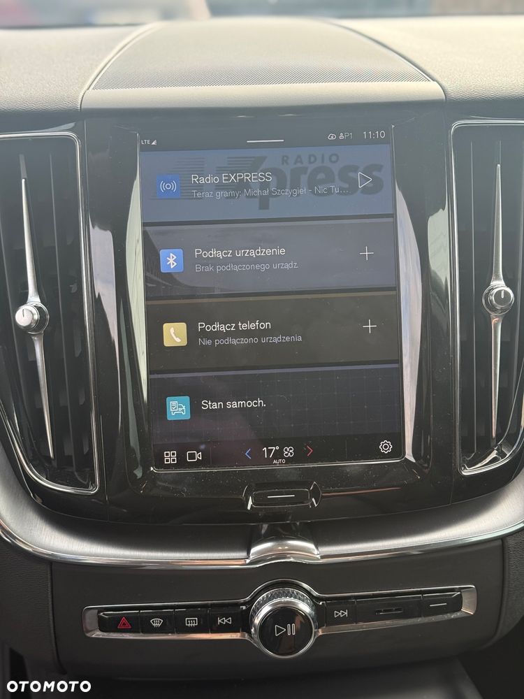Volvo XC 60 B4 D AWD Geartronic Momentum Pro - 20