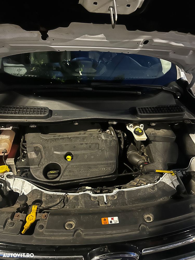 Ford Kuga 2.0 TDCi Powershift 4WD Titanium - 16