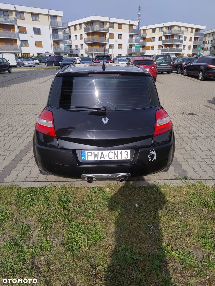 Renault Megane 2.0 dCi GT - 4