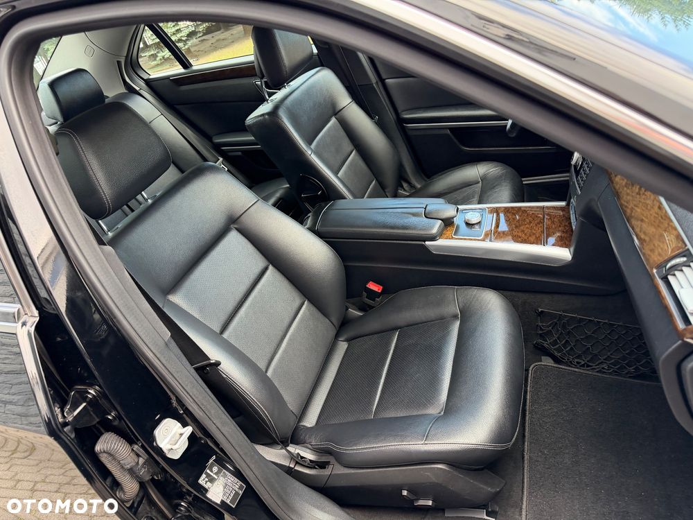 Mercedes-Benz Klasa E 220 CDI DPF BlueEFFICIENCY Automatik - 23