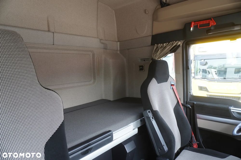 MAN TGS 35.420 8×2 / Rama 6,4 m / 3 osie skrętne - 19