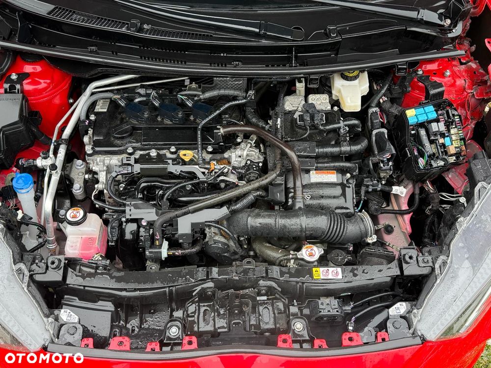 Toyota Yaris Hybrid 1.5 Premiere Edition - 4