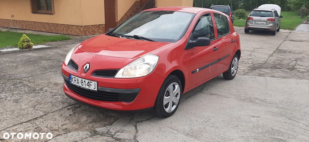 Renault Clio - 22