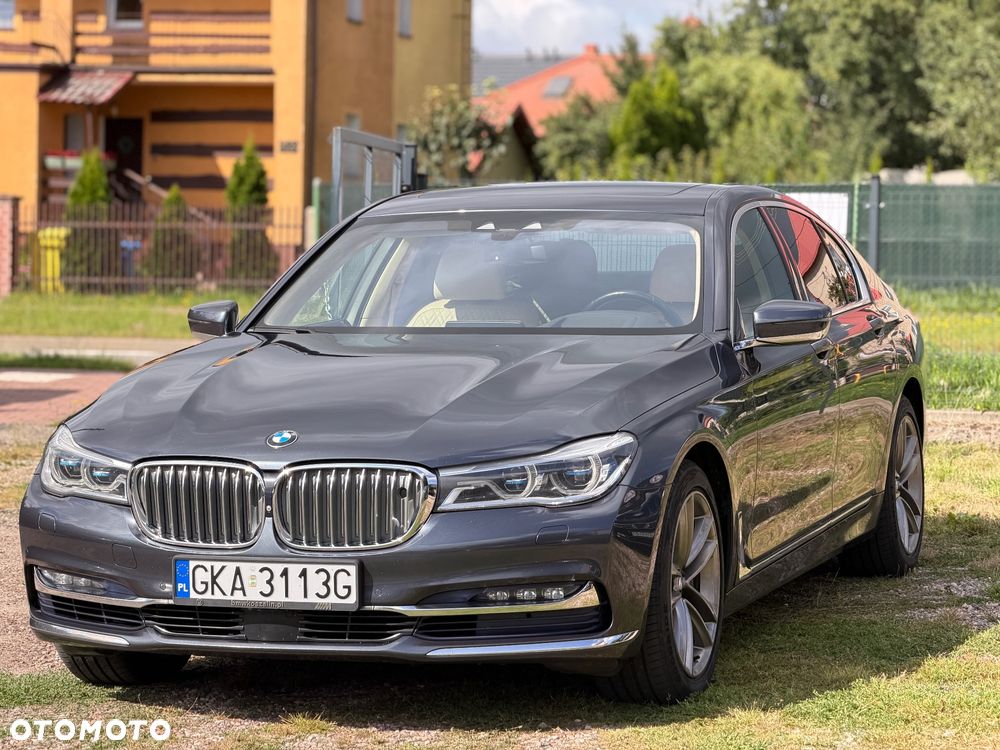 BMW Seria 7 750i xDrive - 3
