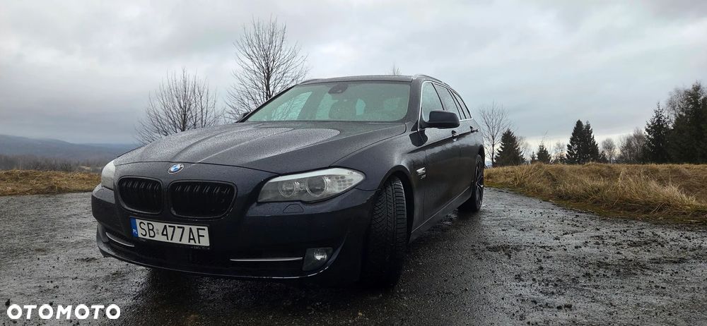 BMW Seria 5 530d xDrive Luxury Line - 2