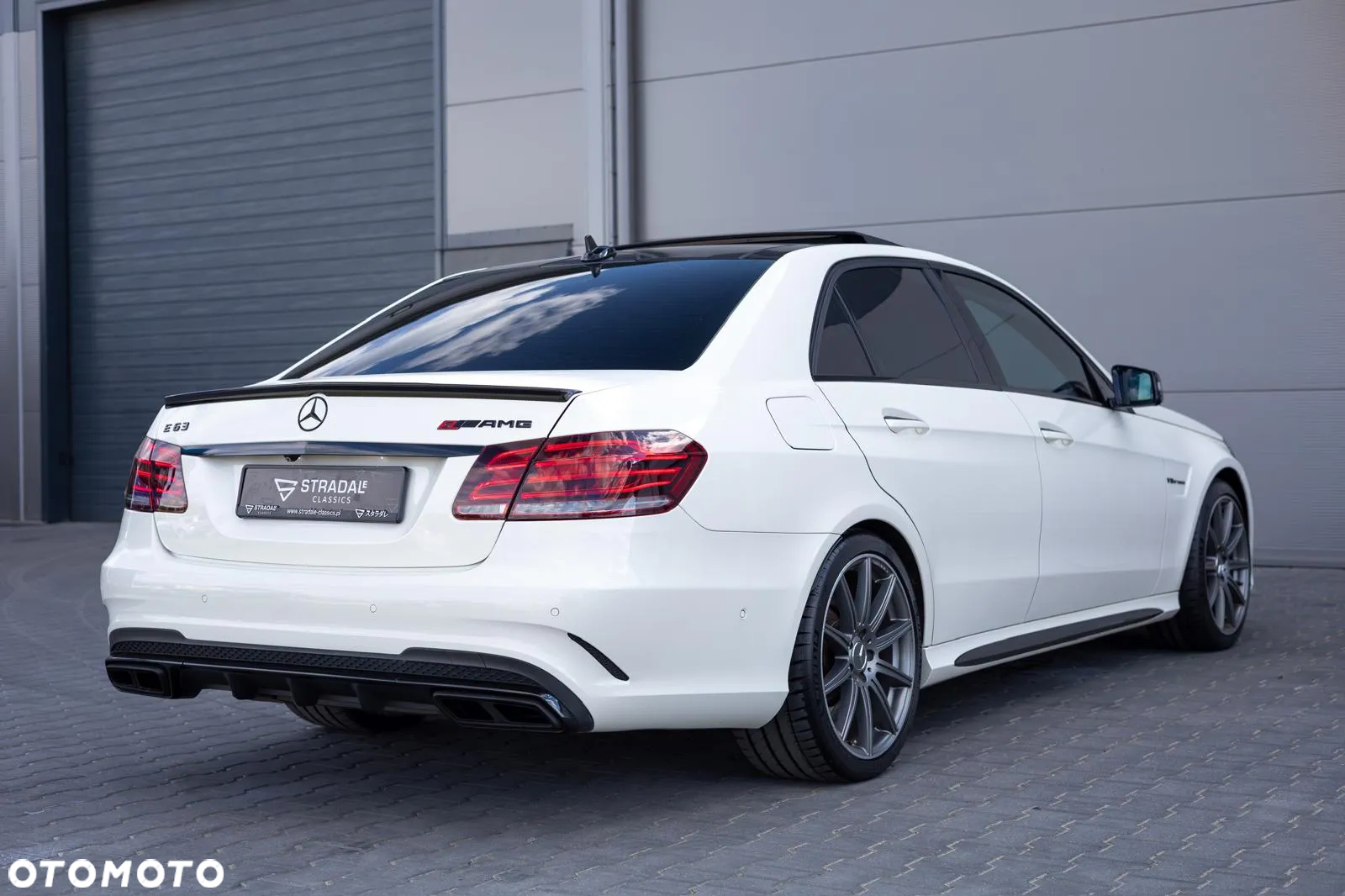 Mercedes-Benz Klasa E 63 AMG S 4Matic AMG Speedshift MCT - 4