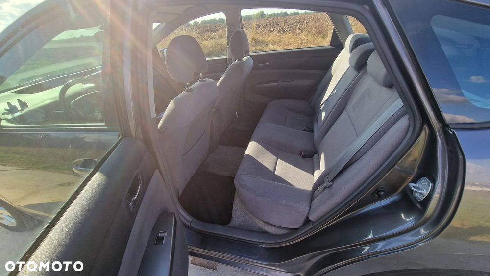 Toyota Prius - 16