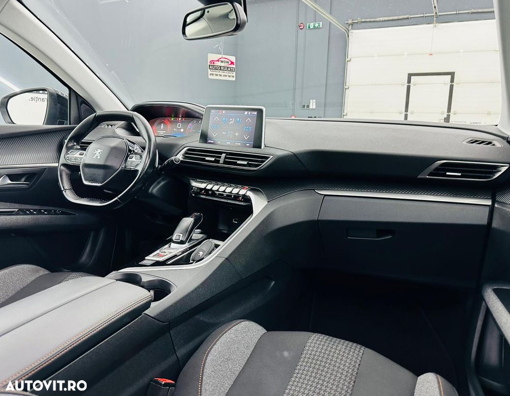 Peugeot 5008 BlueHDI 130 EAT8 Allure - 24