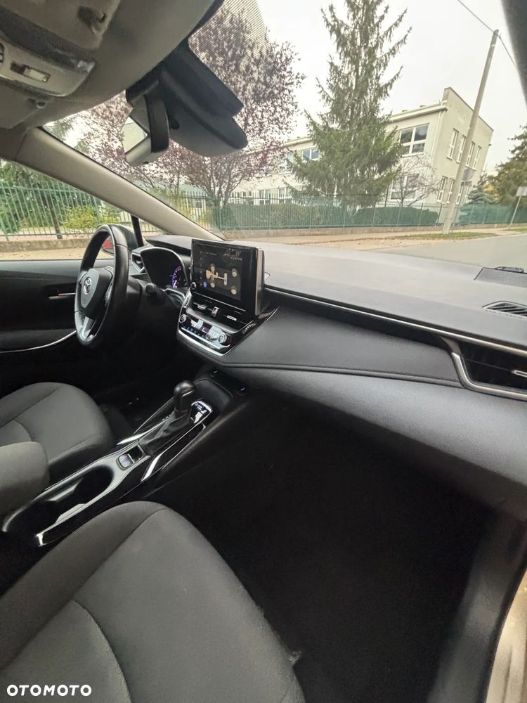 Toyota Corolla 1.8 Hybrid Executive - 27