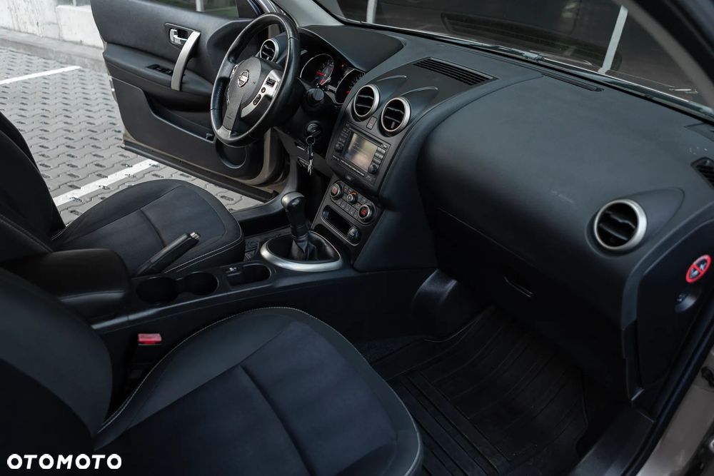 Nissan Qashqai - 34