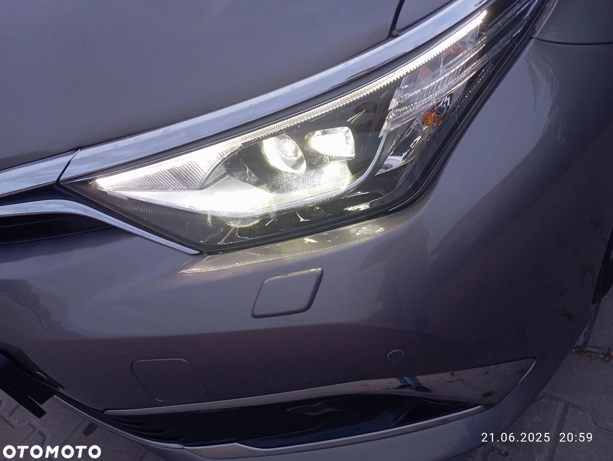 Toyota Auris - 25